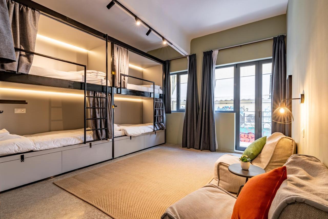 Bed 8-Bed Mixed Dormitory Room